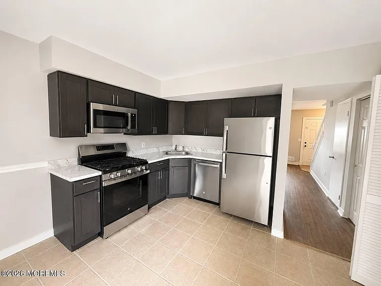 1144 Sawmill Rd #121 — Photo 8