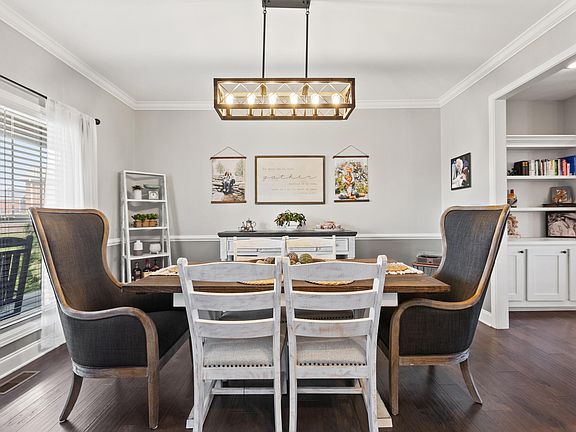 4th image of 161 Tuscany Way