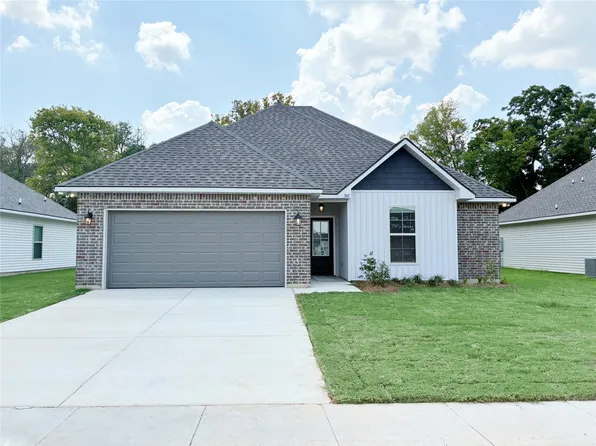 745 Venecia Dr, Bossier City, LA 71111