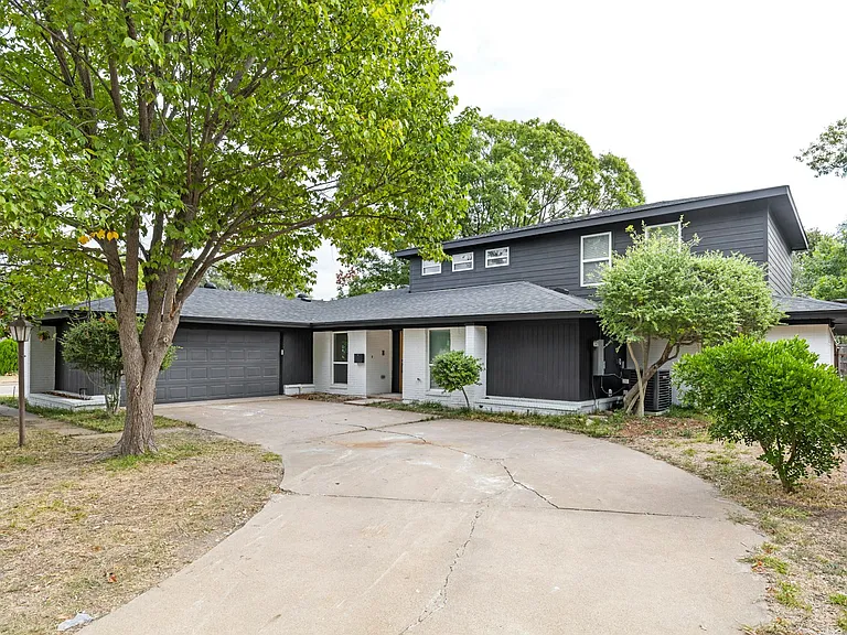 15655 Regal Hill Cir — Photo 25
