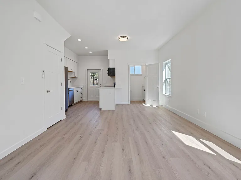 4020 Dewey Rd — Photo 16