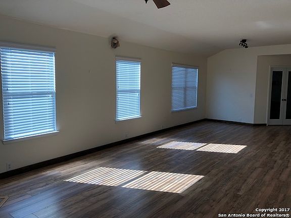 5th image of 3858 Bennington Way