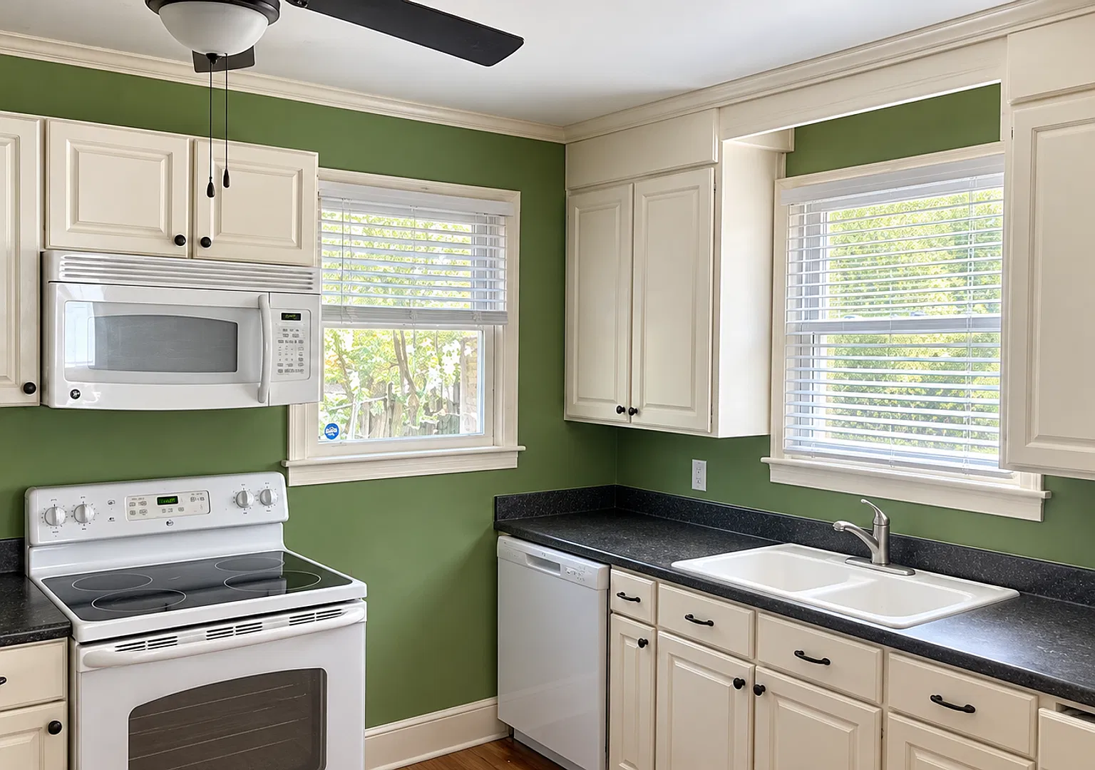 Charming Rosewood home available early July 2027 for the upcoming 2027-2028 school year! — Photo 2