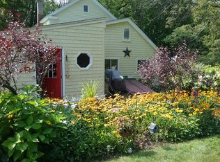 392 Henderson Rd, Williamstown, MA 01267