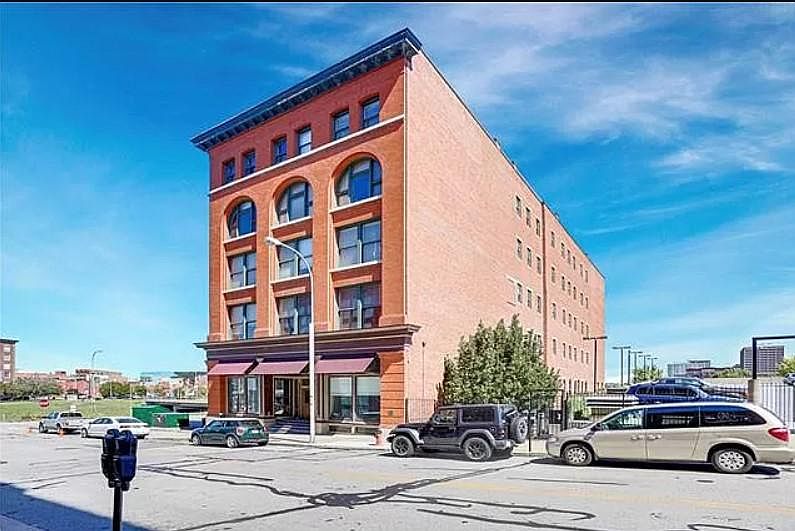 1st image of 609 Central St APT 1405