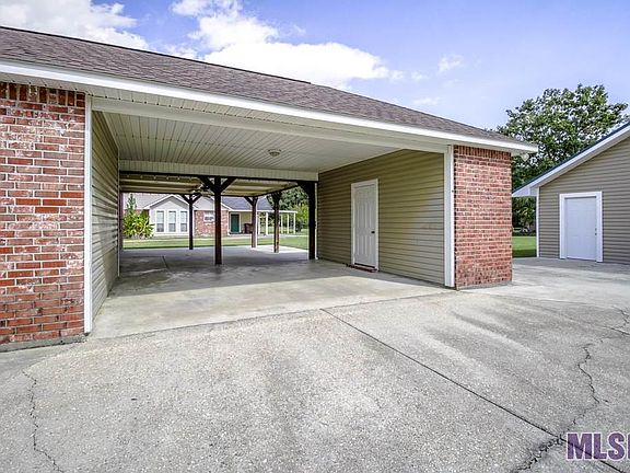 5th image of 36136 Cheray Dr