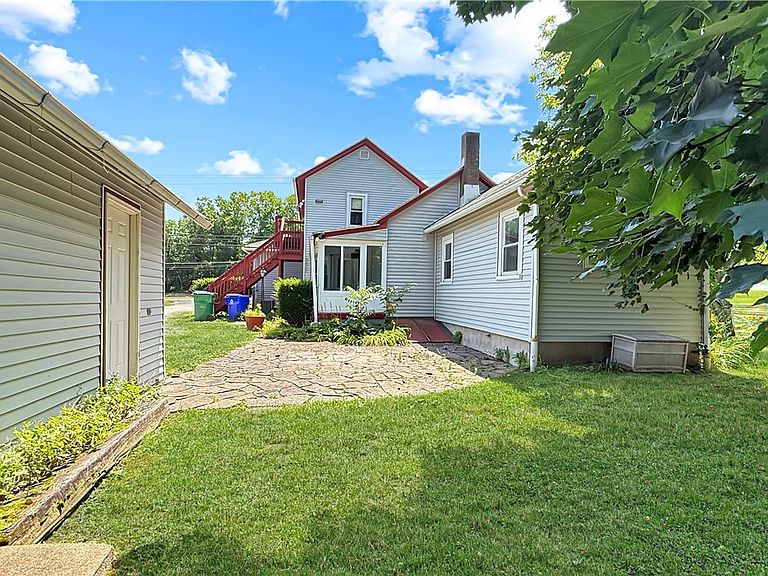 Listing photo 4