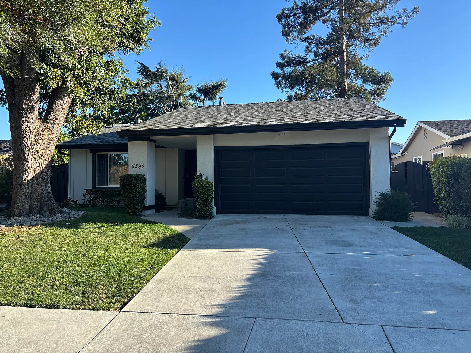 3 bed, 1283 sqft, $4,350 — Photo 1
