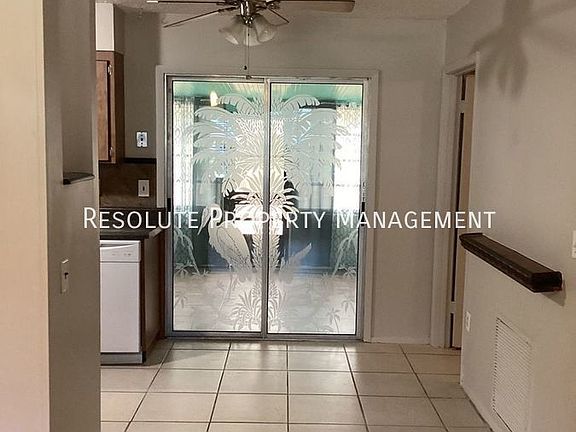 4th image of 7082 SE 117th St
