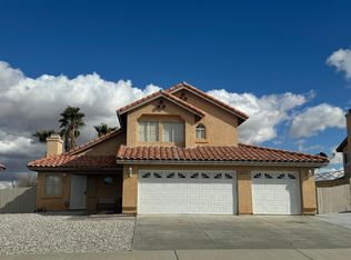 12715 Sundown Rd, Victorville, CA 92392
