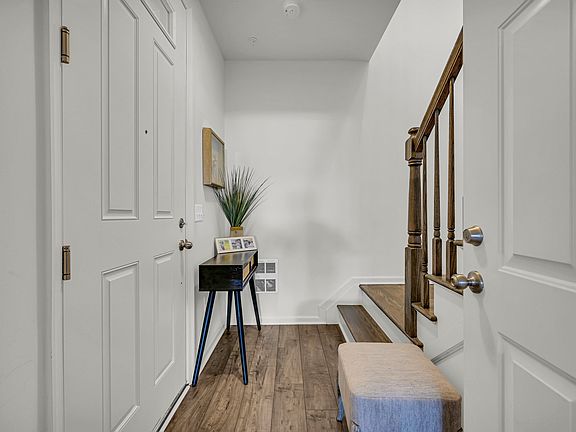 4th image of 81 Sequoia Dr