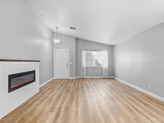 4th image of 25227 N 63rd Dr