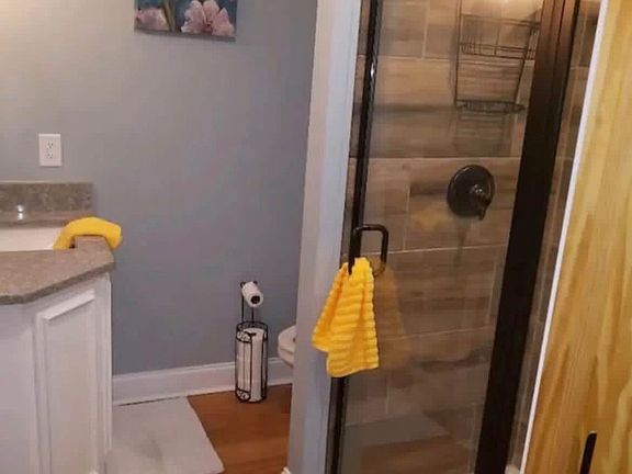 5th image of 1142 Victoria Rd #2