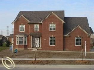 150 W Canford Park #52, Canton, MI 48187