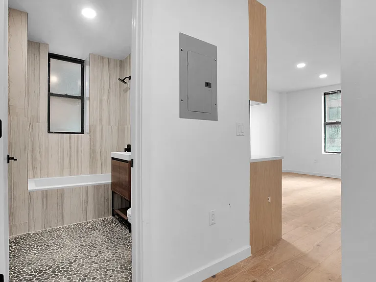 740 W End Ave #85X — Photo 4