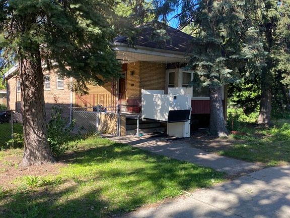 5th image of 10248 S Hoxie Ave