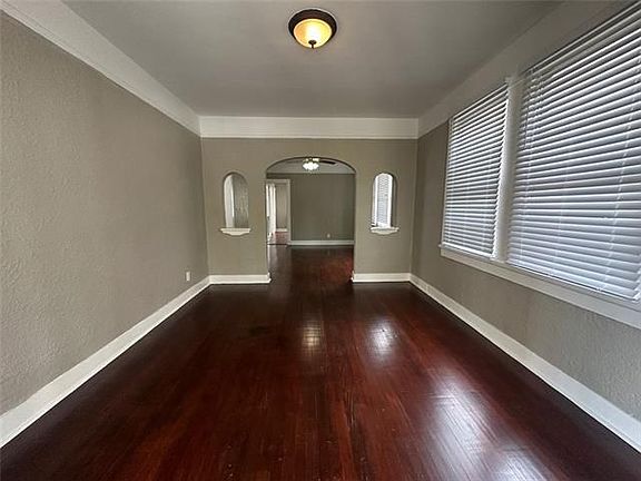 5th image of 360 Lowerline St