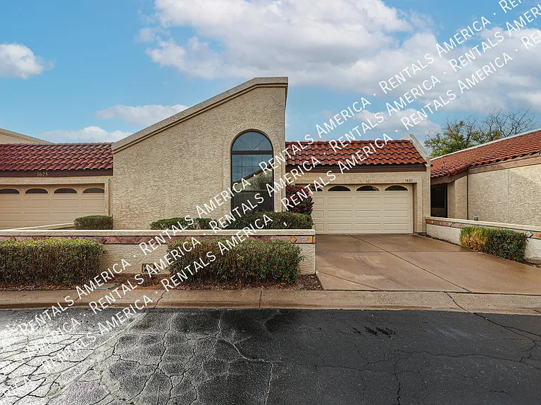 1621 E Vaughn St — Photo 1