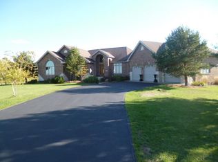 1141 E Offner Rd, Beecher, IL 60401