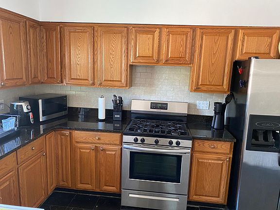 4th image of 243-08 72nd Ave #2