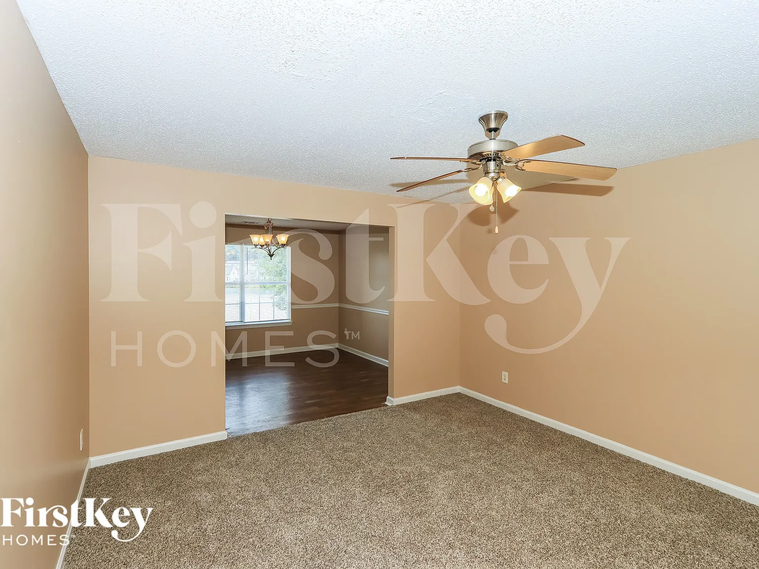 4 bed, 2.5 bath, 2686 sqft, $2,735 — Photo 3