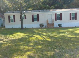 1540 Tee Vee Rd, Elloree, SC 29047