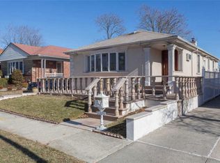 5325 207th St, Flushing, NY 11364