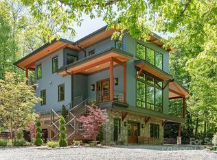 216 Rio Verde Dr, Zirconia, NC 28790