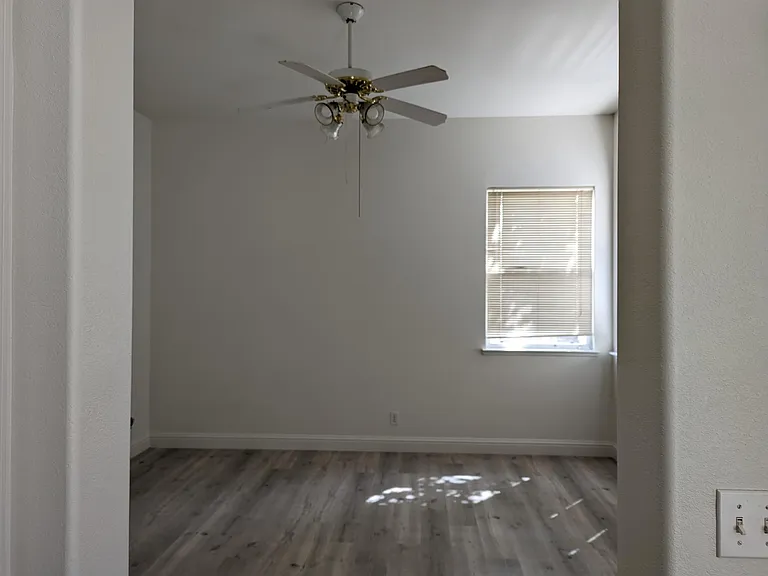 3316 Clearview Ct — Photo 13