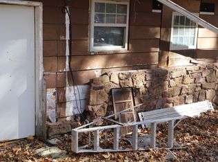 61 Laurel Ln, Goodman, MO 64843