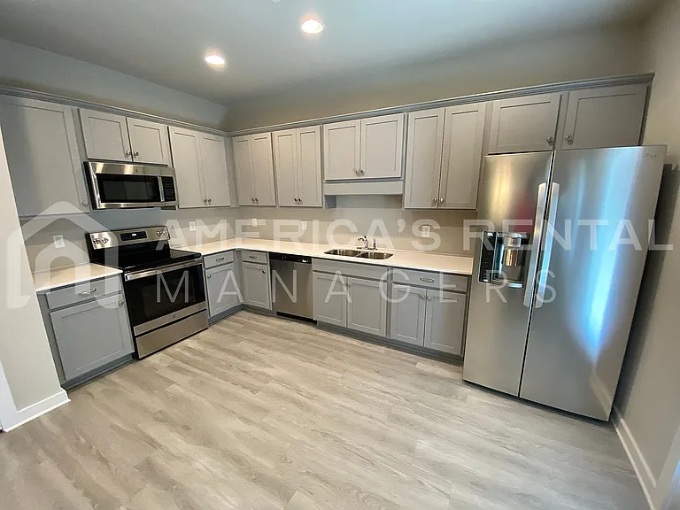 255 Dreher Rd — Photo 4