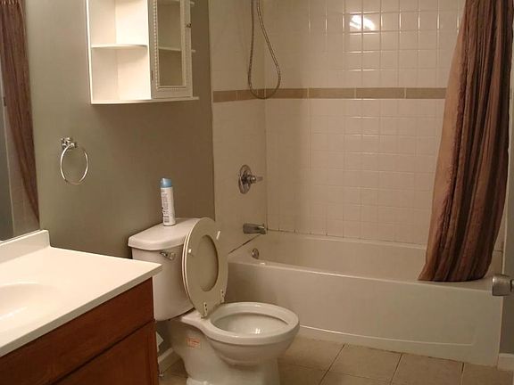 4th image of 400 S Keyser Ave Unit A2