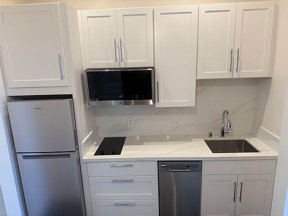 4th image of 2812 Cowley Way