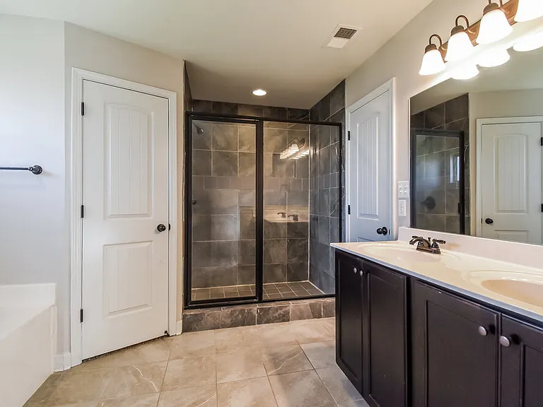 3469 Marion Ln — Photo 12