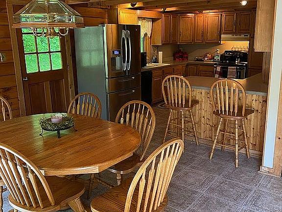 5th image of 8250 Ezb Dr