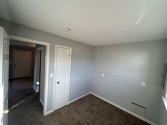 5th image of 920 S Pearl St