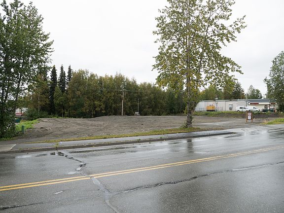 2nd image of 133 Smith Way