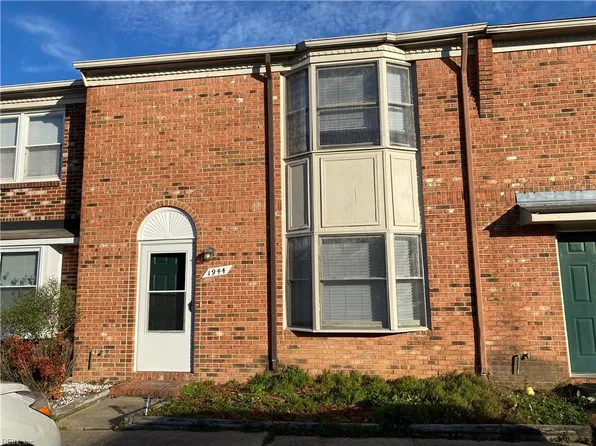 1944 Darnell Dr, Virginia Beach, VA
