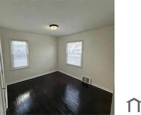 14470 Agnes Ave — Photo 8