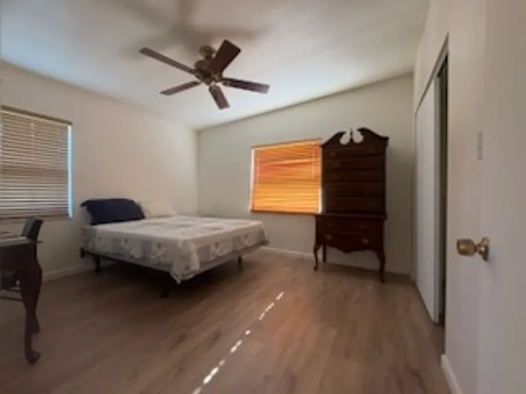 247 Cocos Dr — Photo 6