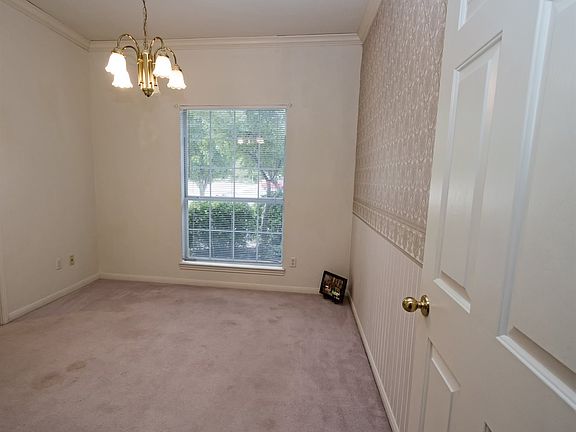 Formal Dining Off Entry Way