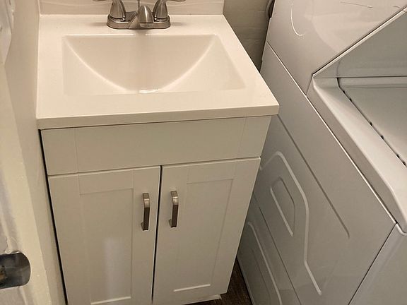 5th image of 108 W 103rd St #21