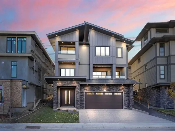 407 E Patterson Blvd SW, Calgary, AB T3H 3N6