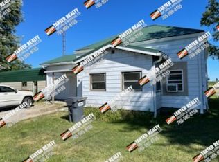 230 W 2nd St, Losantville, IN 47354