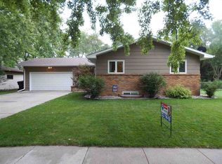 1507 Sheridan Dr, Norfolk, NE 68701