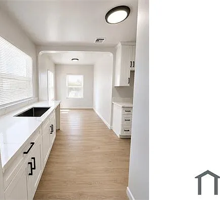 1421 W 90th Pl — Photo 14