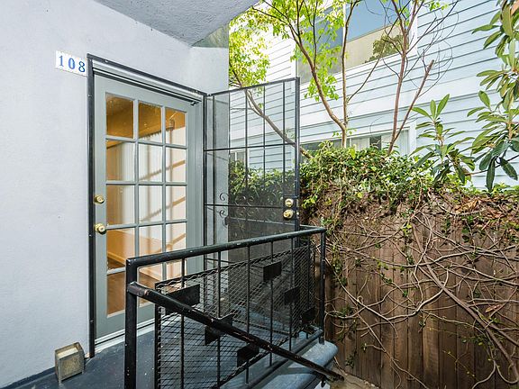 2nd image of 928 N Alfred St #108