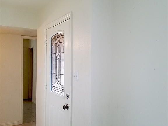 4th image of 116 N Forest Dr