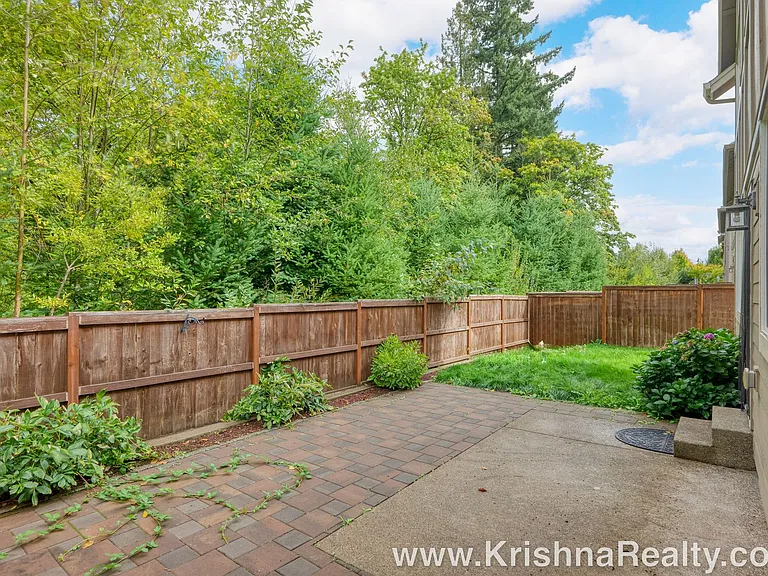 7515 NE Owens St — Photo 21