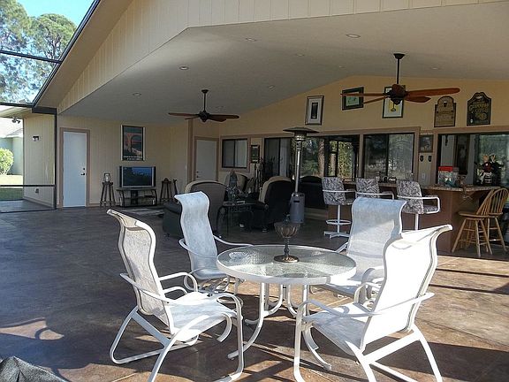 2nd image of 301 Citrus Open Dr